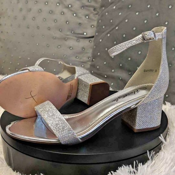 Silver Low Chunky Heel - Picture 3 of 3